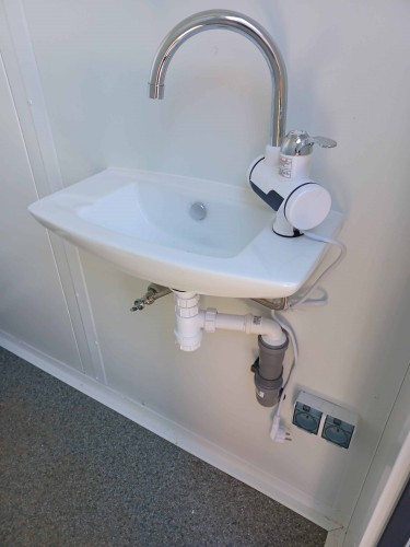 MK4406-kontener-sanitarny-7.jpg