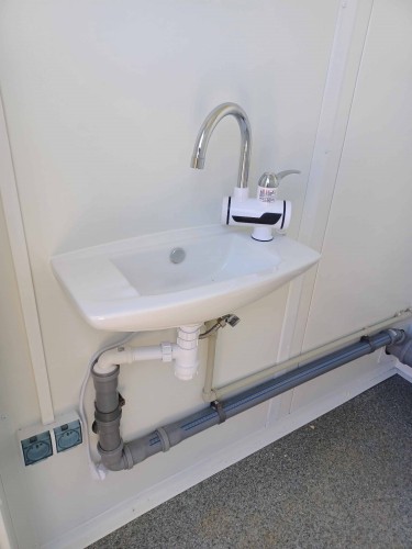 MK4406-kontener-sanitarny-12.jpg