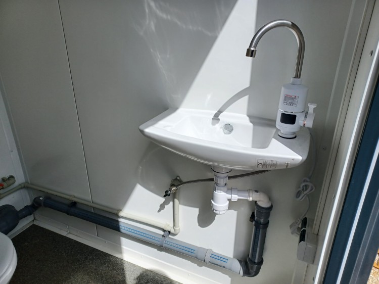 MK4263-kontener-sanitarny-4.jpg