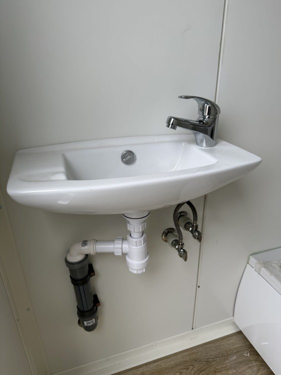 MK5531-kontener-sanitarny-8.jpg