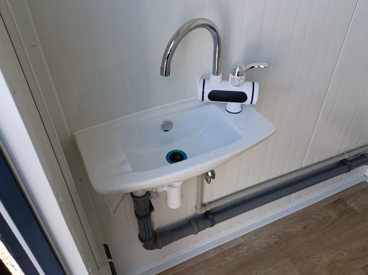 MK4193-kontener-sanitarny-wc-16.jpg