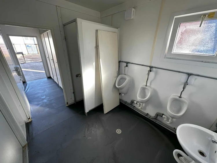 kontnener-sanitarny-7.jpg